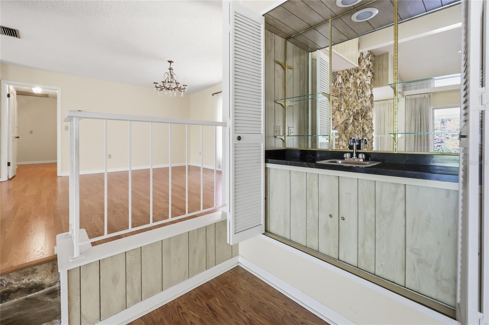 ERROL ESTATE - Residential