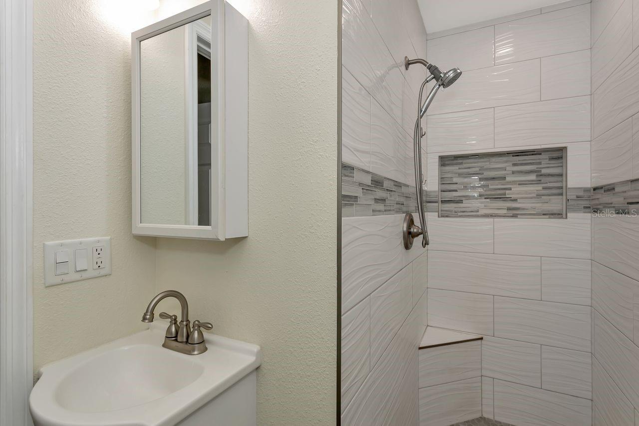 HARBOR CREST - Residential