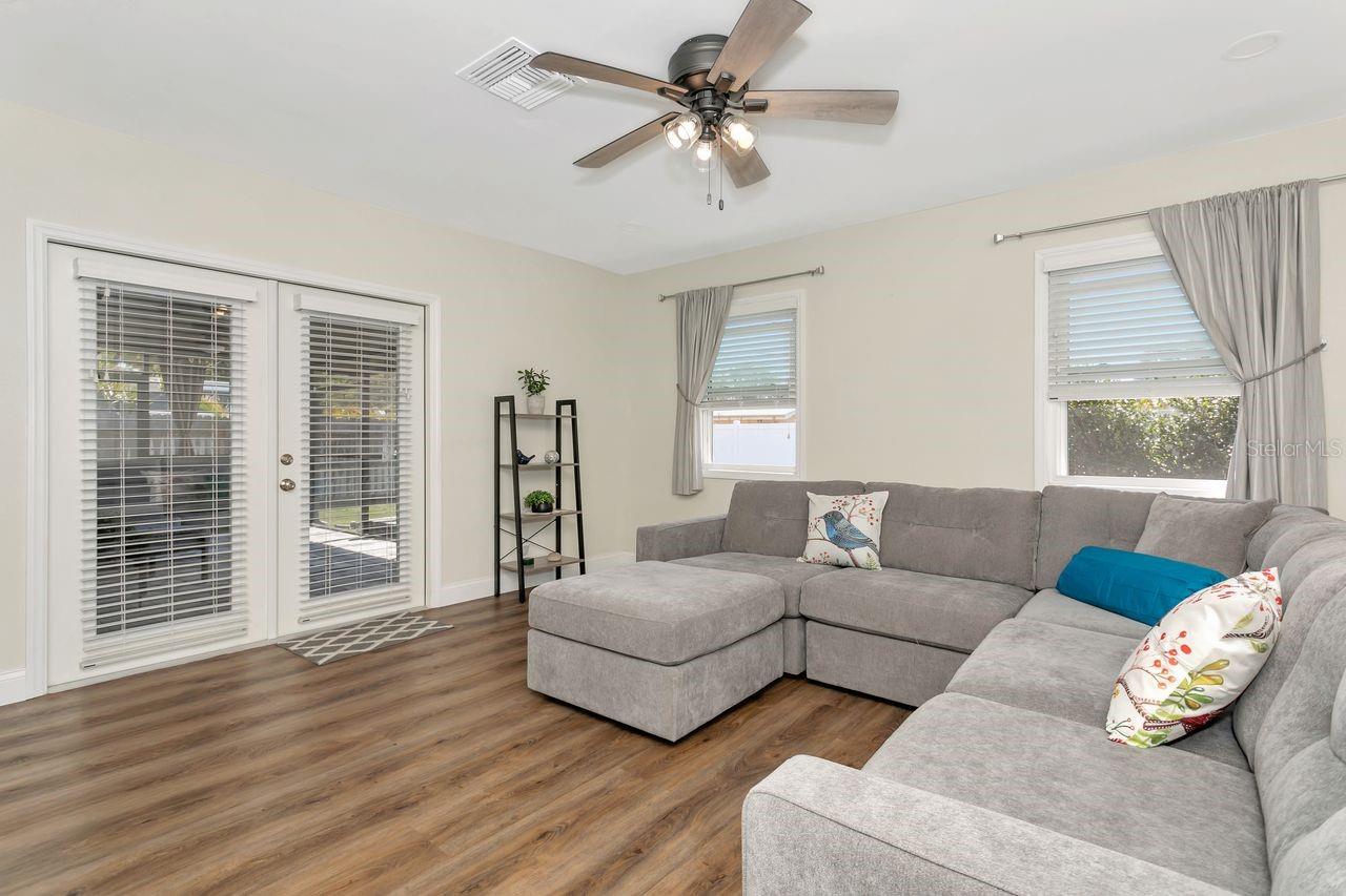 HARBOR CREST - Residential