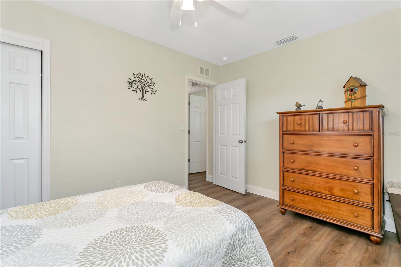 HARBOR CREST - Residential