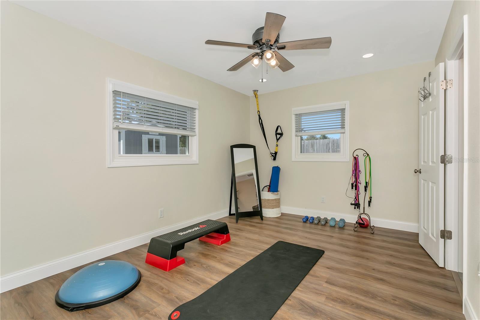 HARBOR CREST - Residential