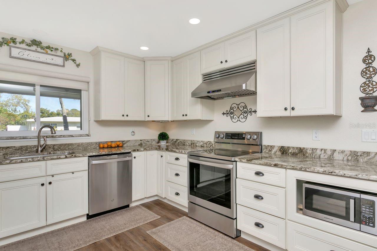 HARBOR CREST - Residential