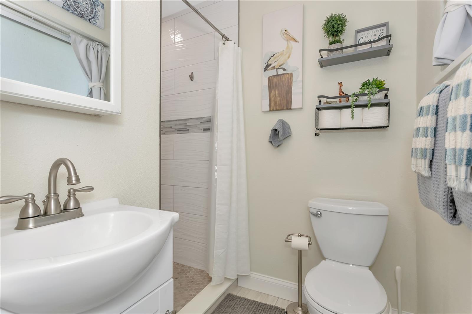 HARBOR CREST - Residential