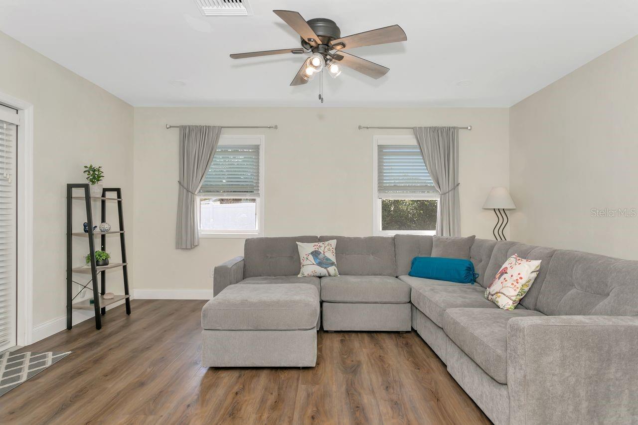 HARBOR CREST - Residential