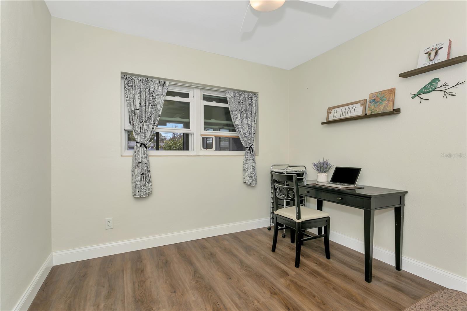 HARBOR CREST - Residential