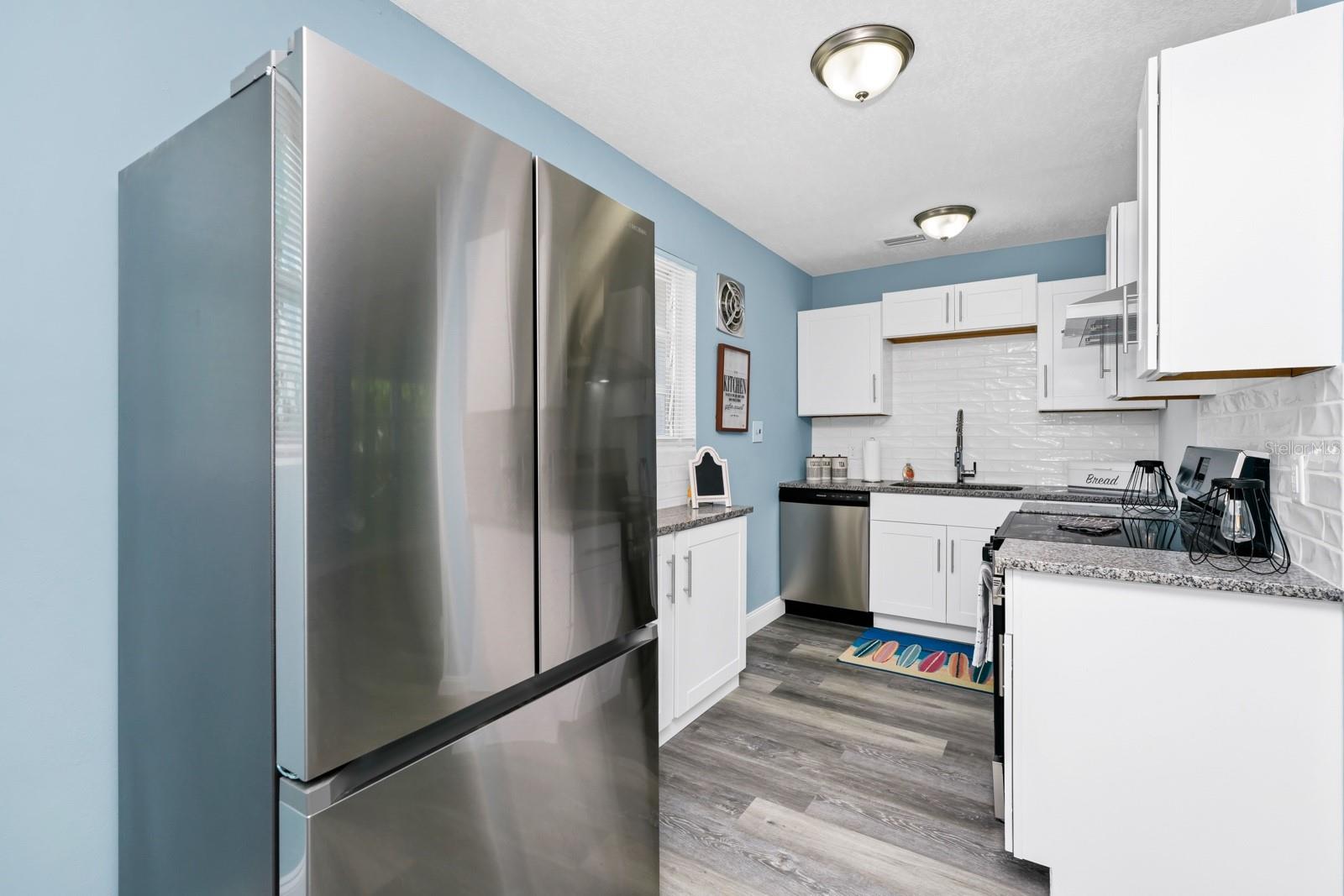 ENGELWOOD PARK - Residential Lease