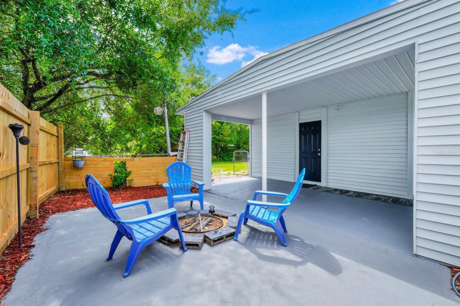 ENGELWOOD PARK - Residential Lease