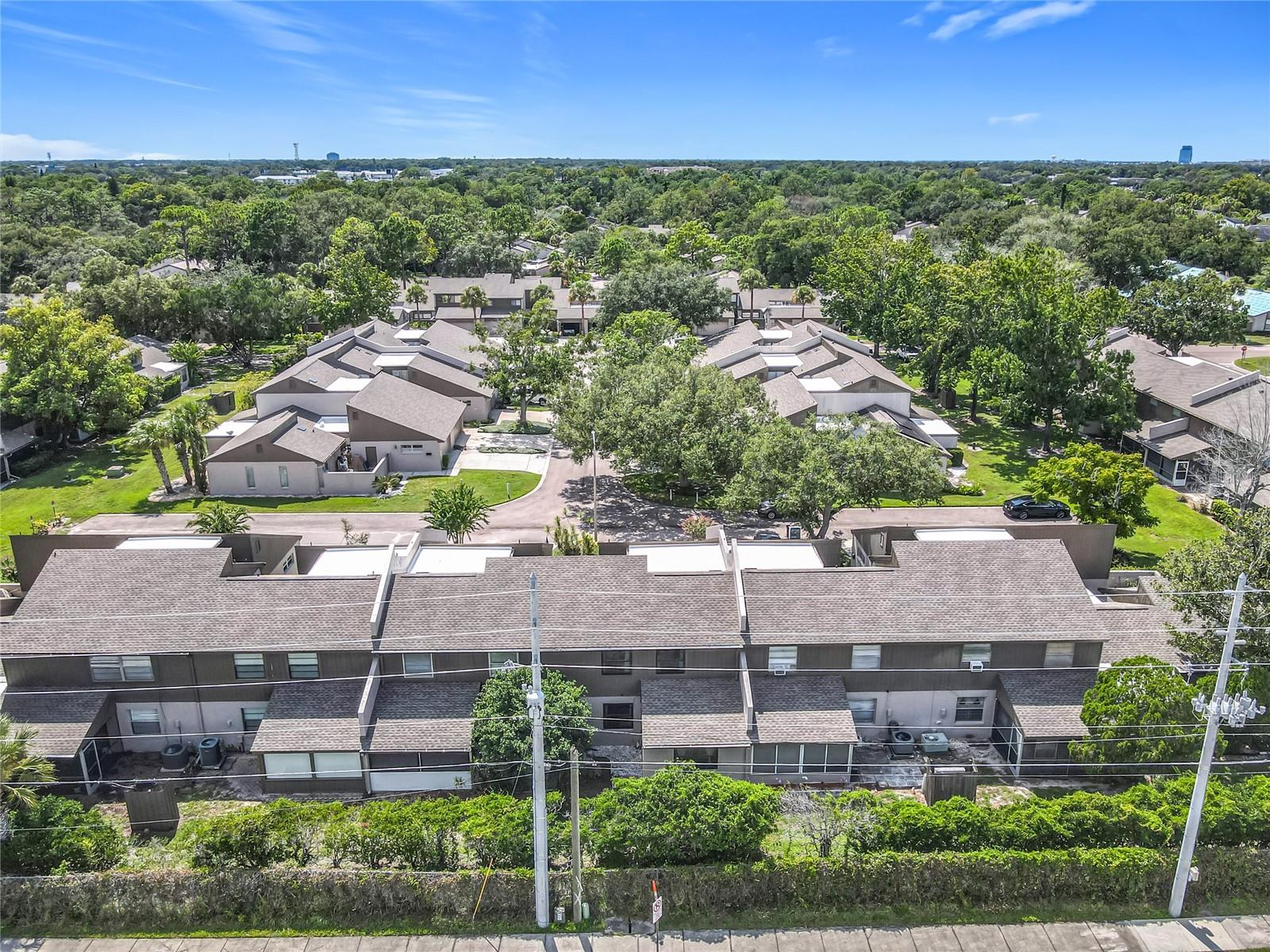 LAKE OF THE WOODS SEC 01 TWNHS - Residential