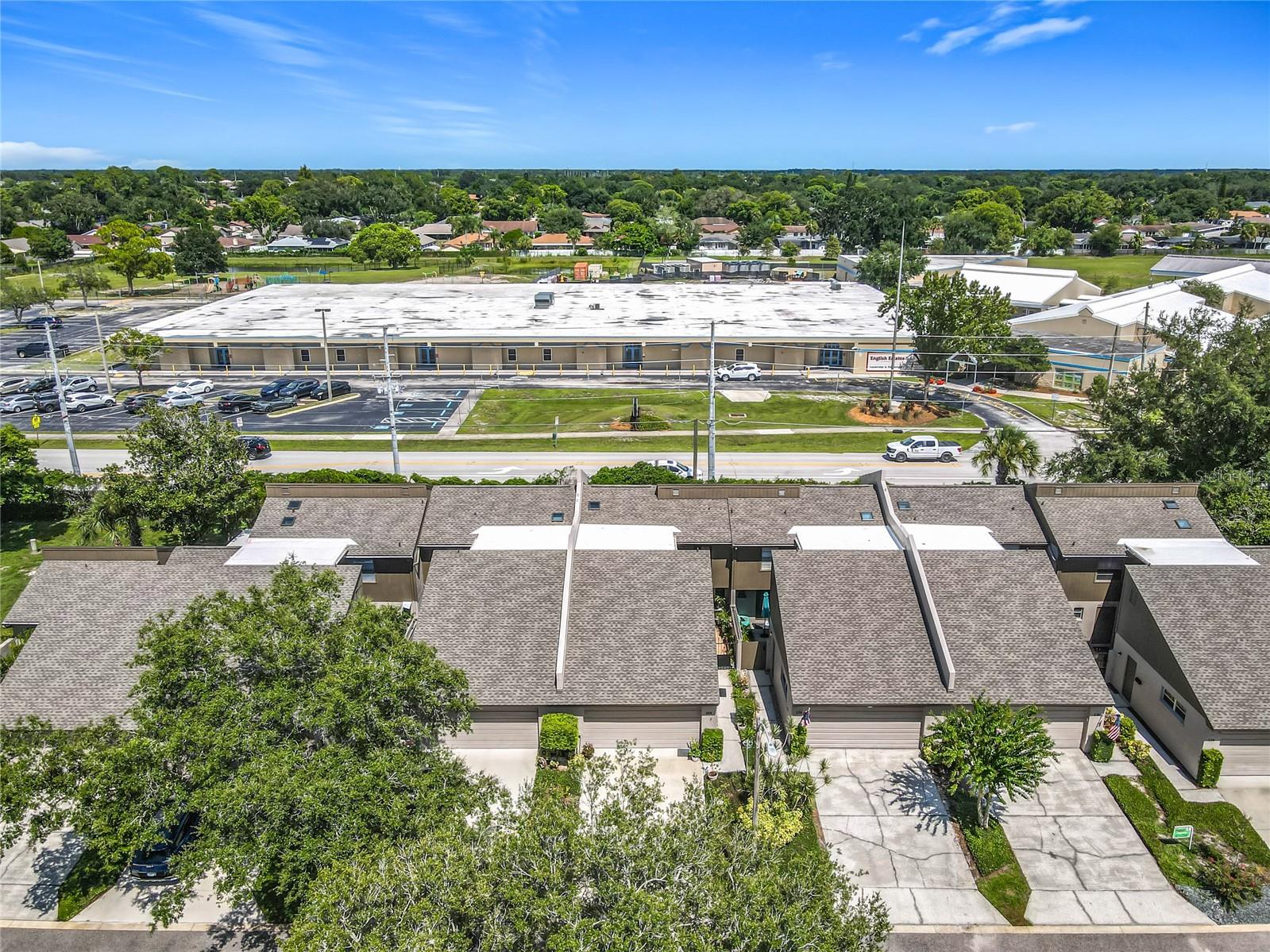 LAKE OF THE WOODS SEC 01 TWNHS - Residential