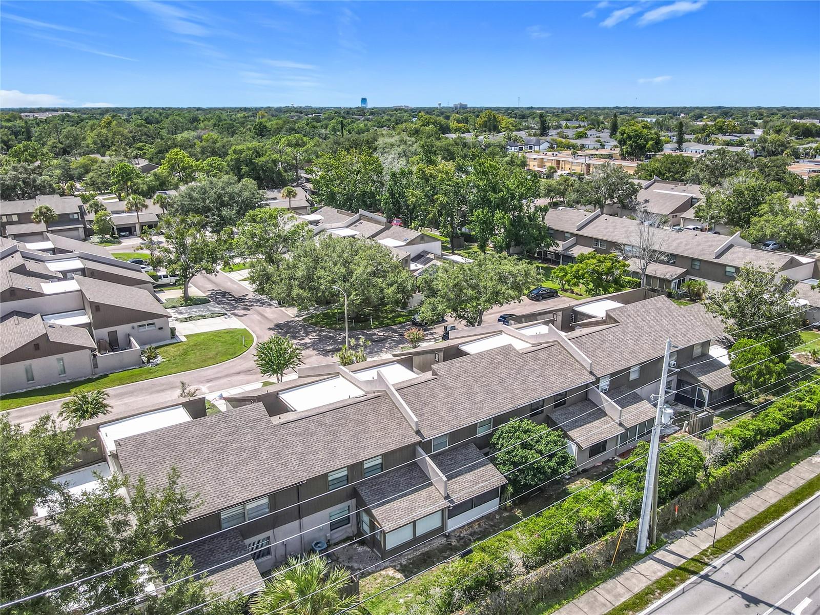 LAKE OF THE WOODS SEC 01 TWNHS - Residential