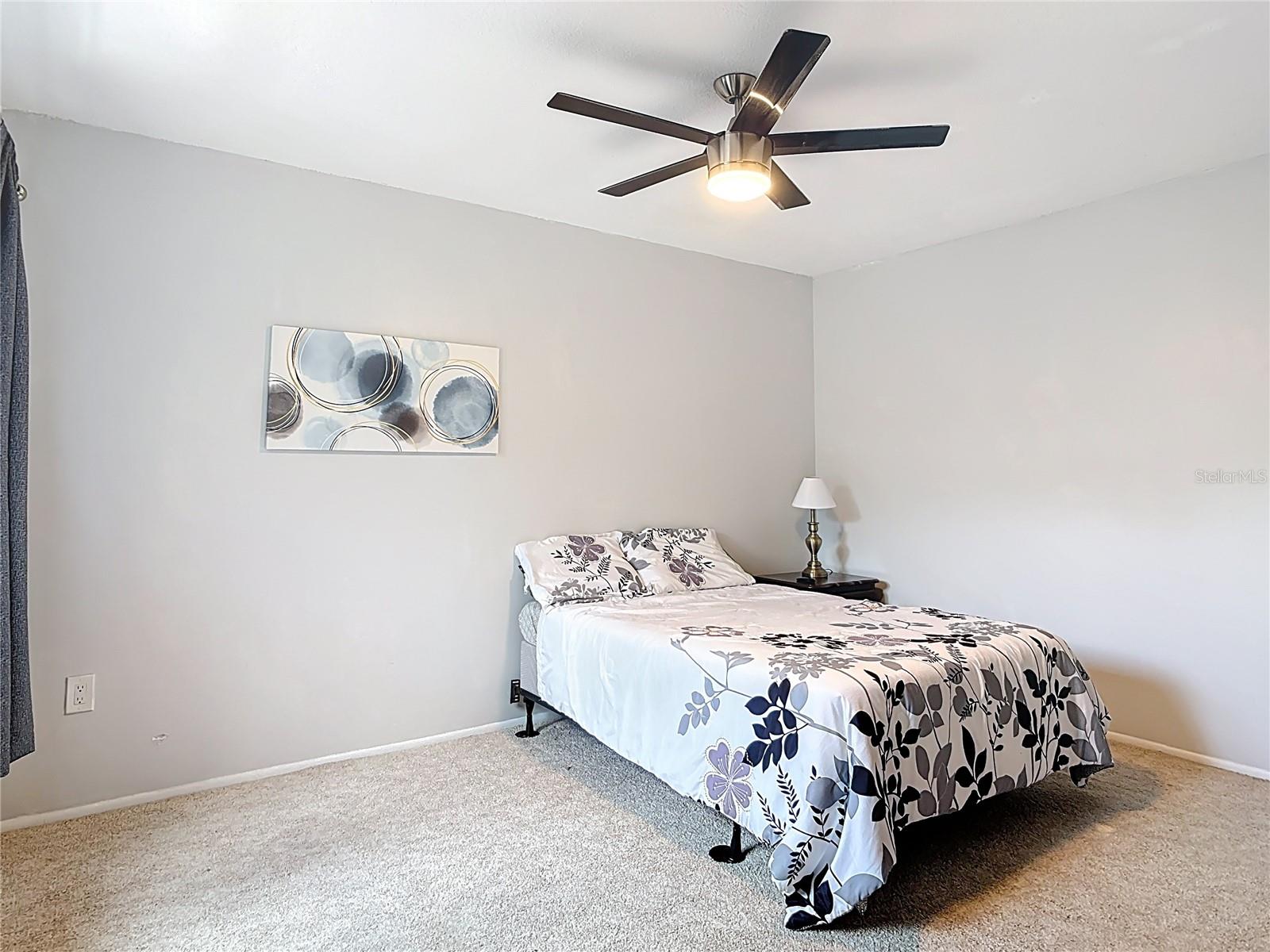 LAKE OF THE WOODS SEC 01 TWNHS - Residential