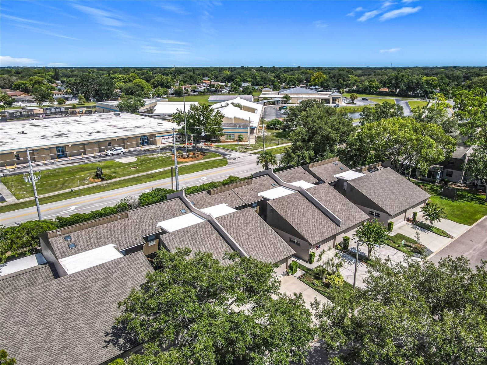 LAKE OF THE WOODS SEC 01 TWNHS - Residential