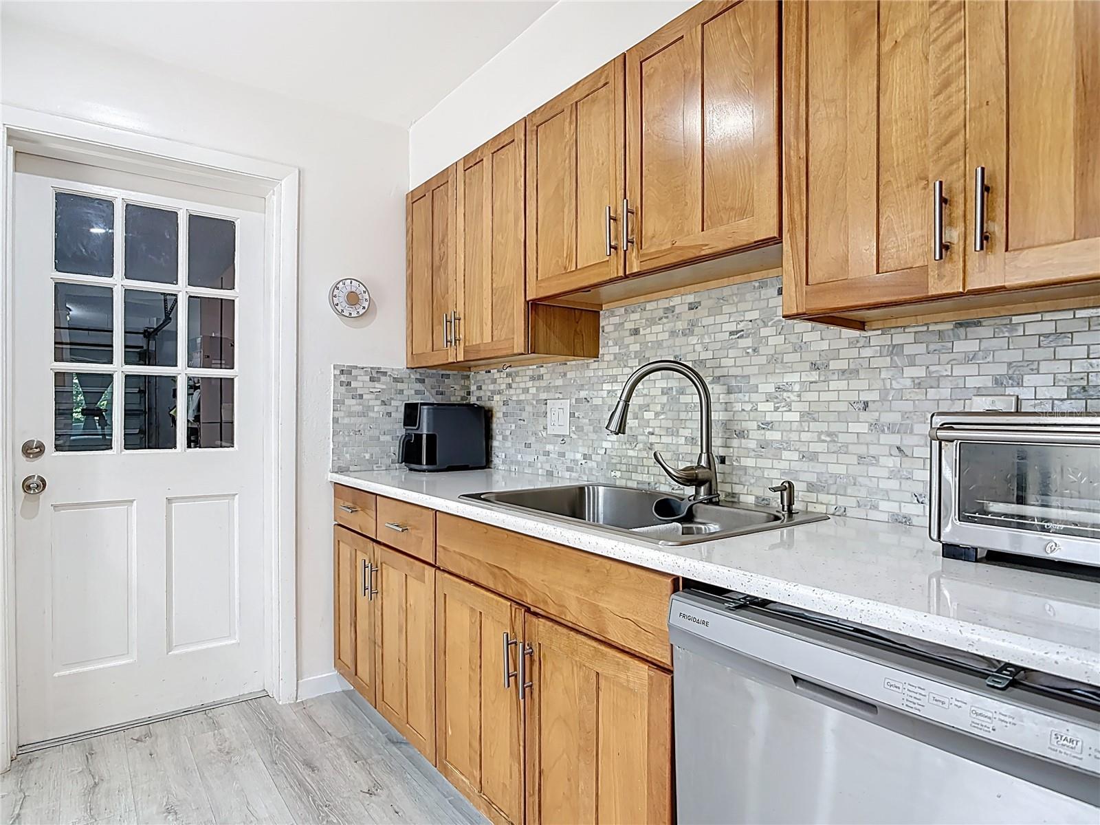 LAKE OF THE WOODS SEC 01 TWNHS - Residential