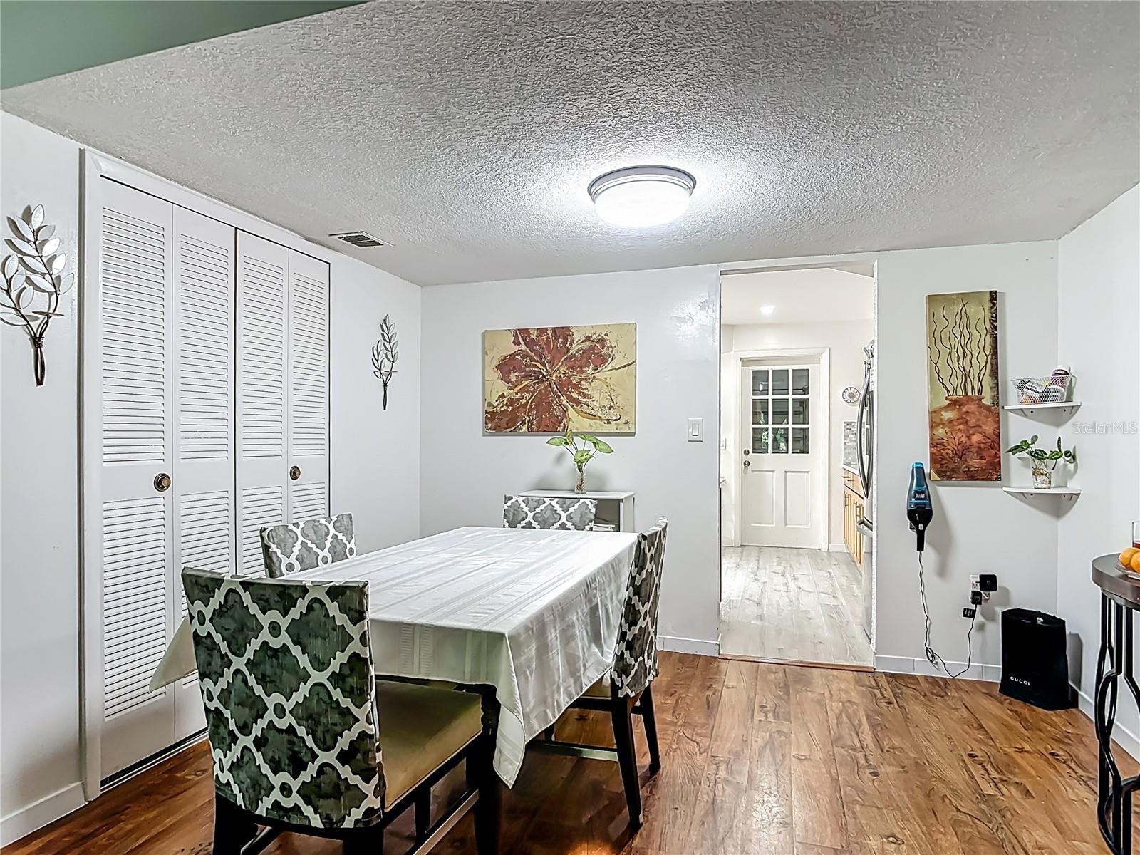 LAKE OF THE WOODS SEC 01 TWNHS - Residential