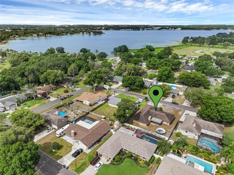 A home in LAKELAND