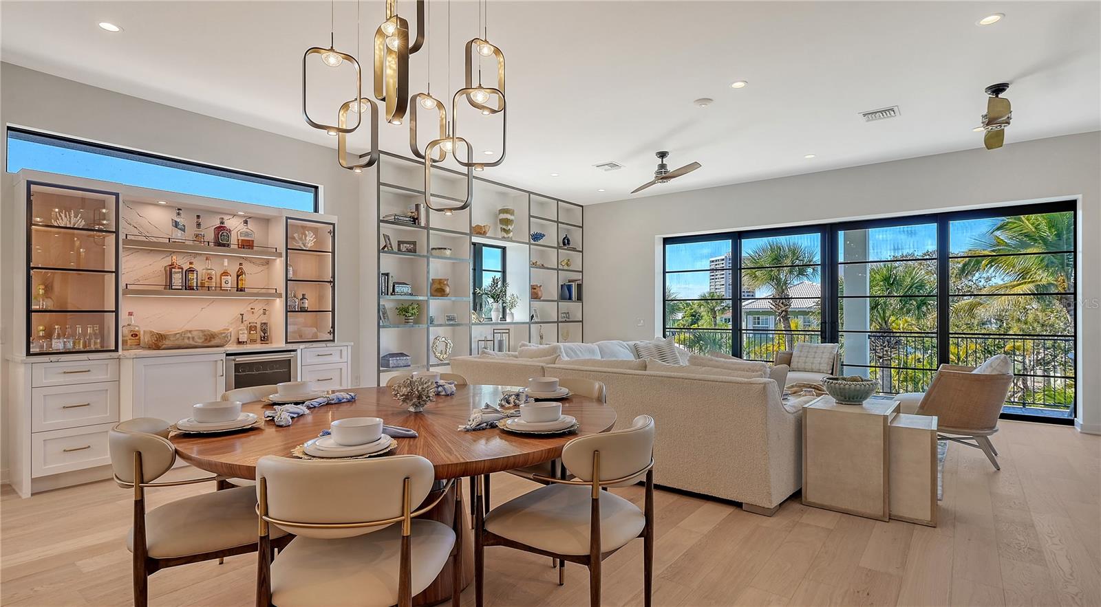 SARASOTA BEACH - Residential