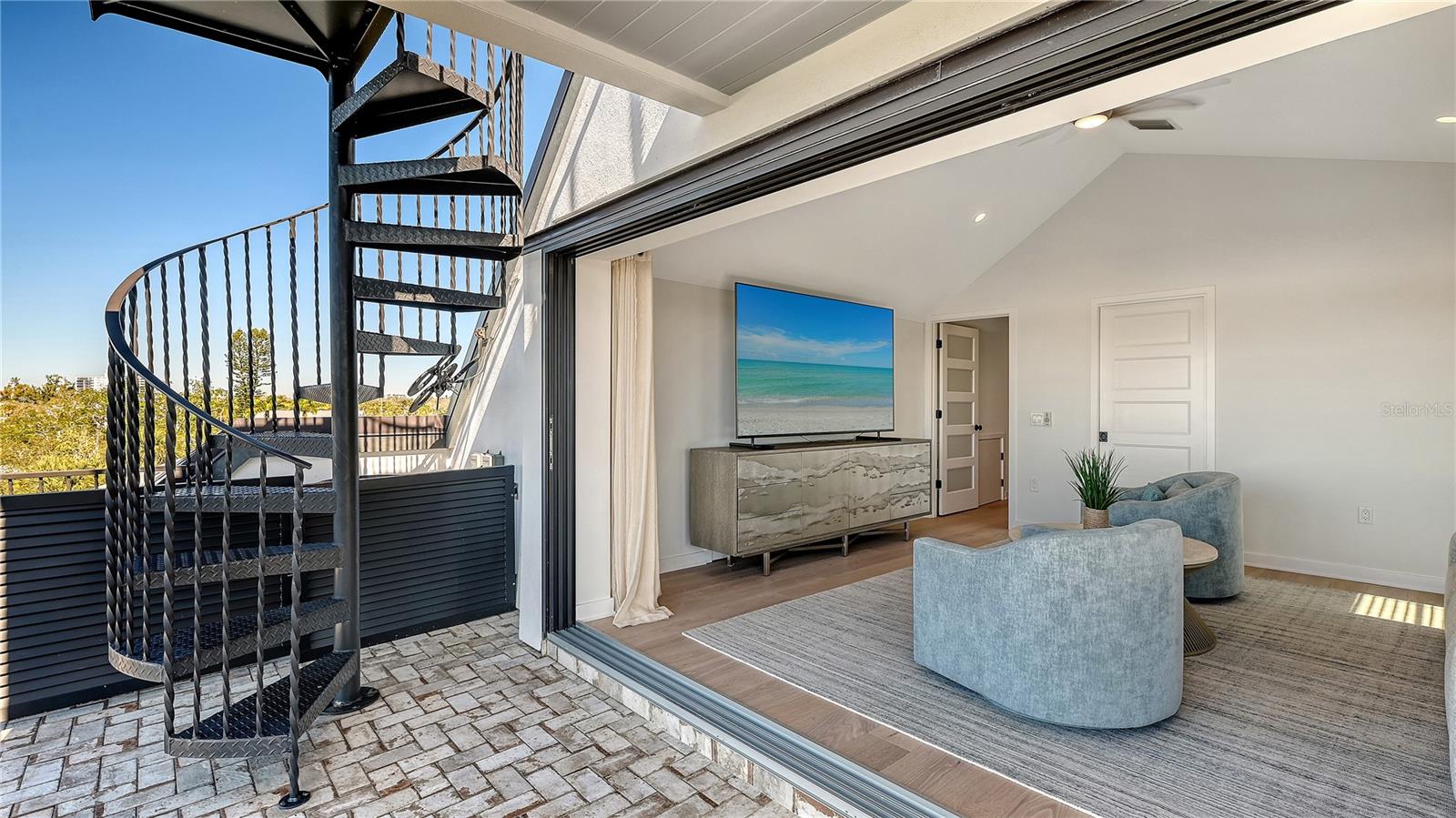 SARASOTA BEACH - Residential