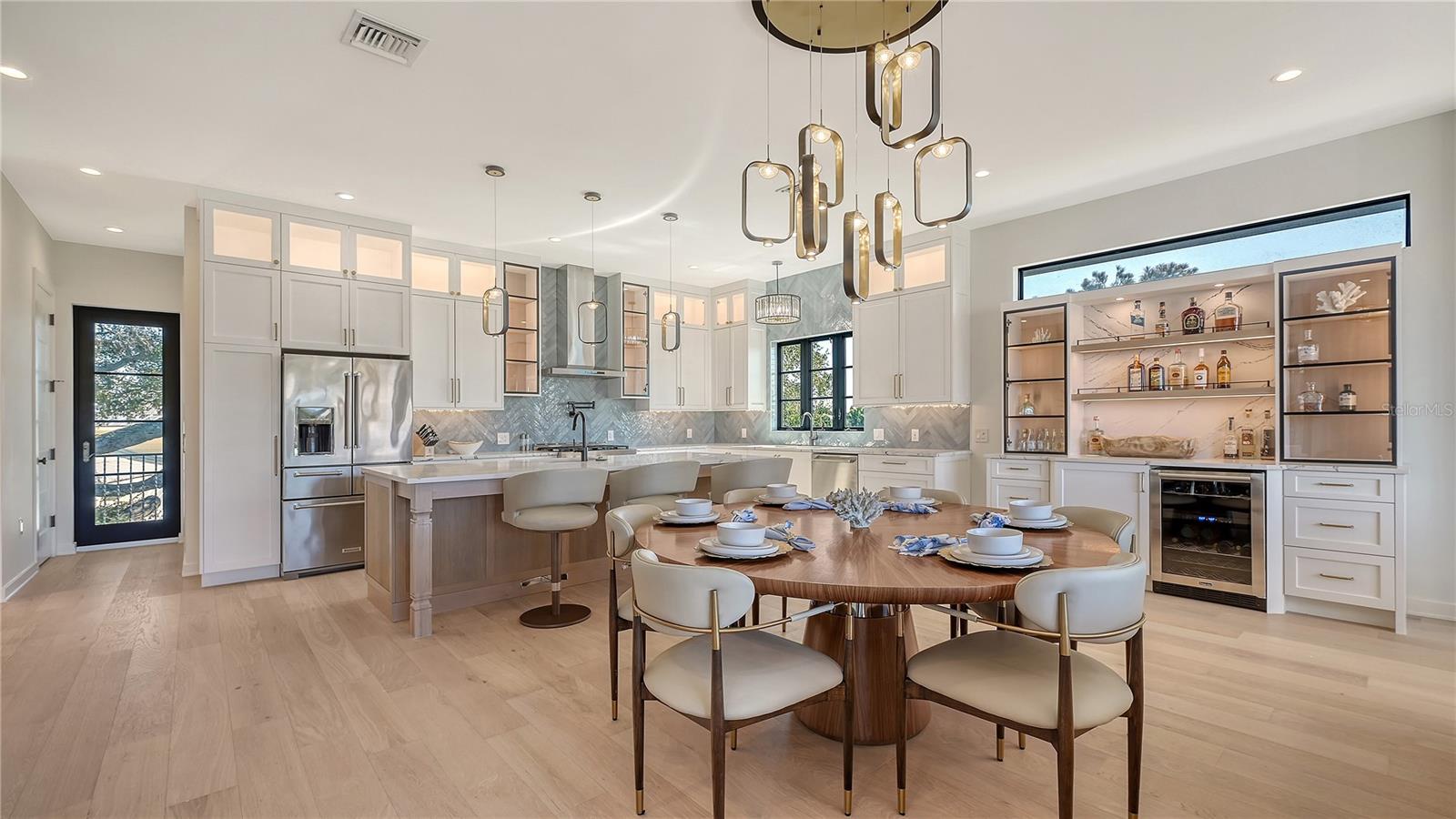 SARASOTA BEACH - Residential