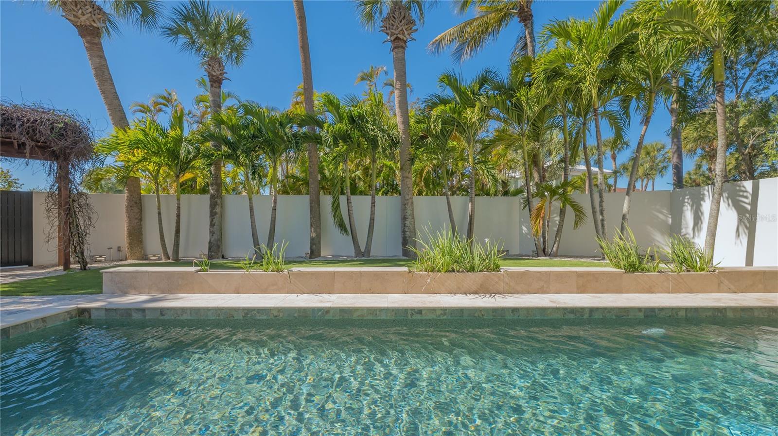 SARASOTA BEACH - Residential