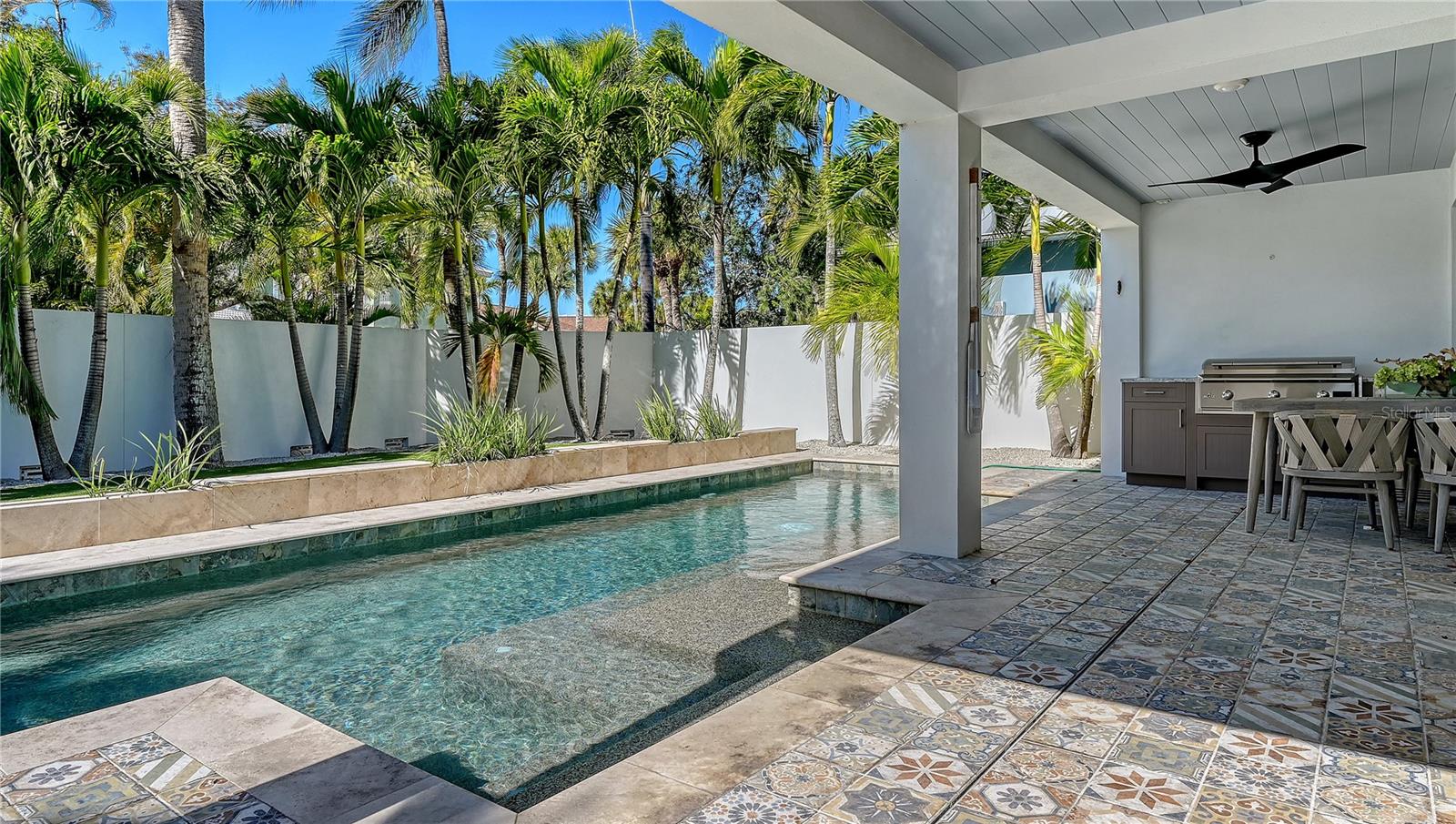 SARASOTA BEACH - Residential