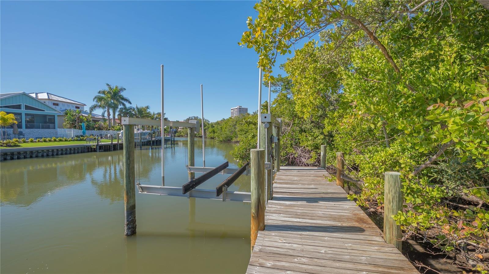 SARASOTA BEACH - Residential