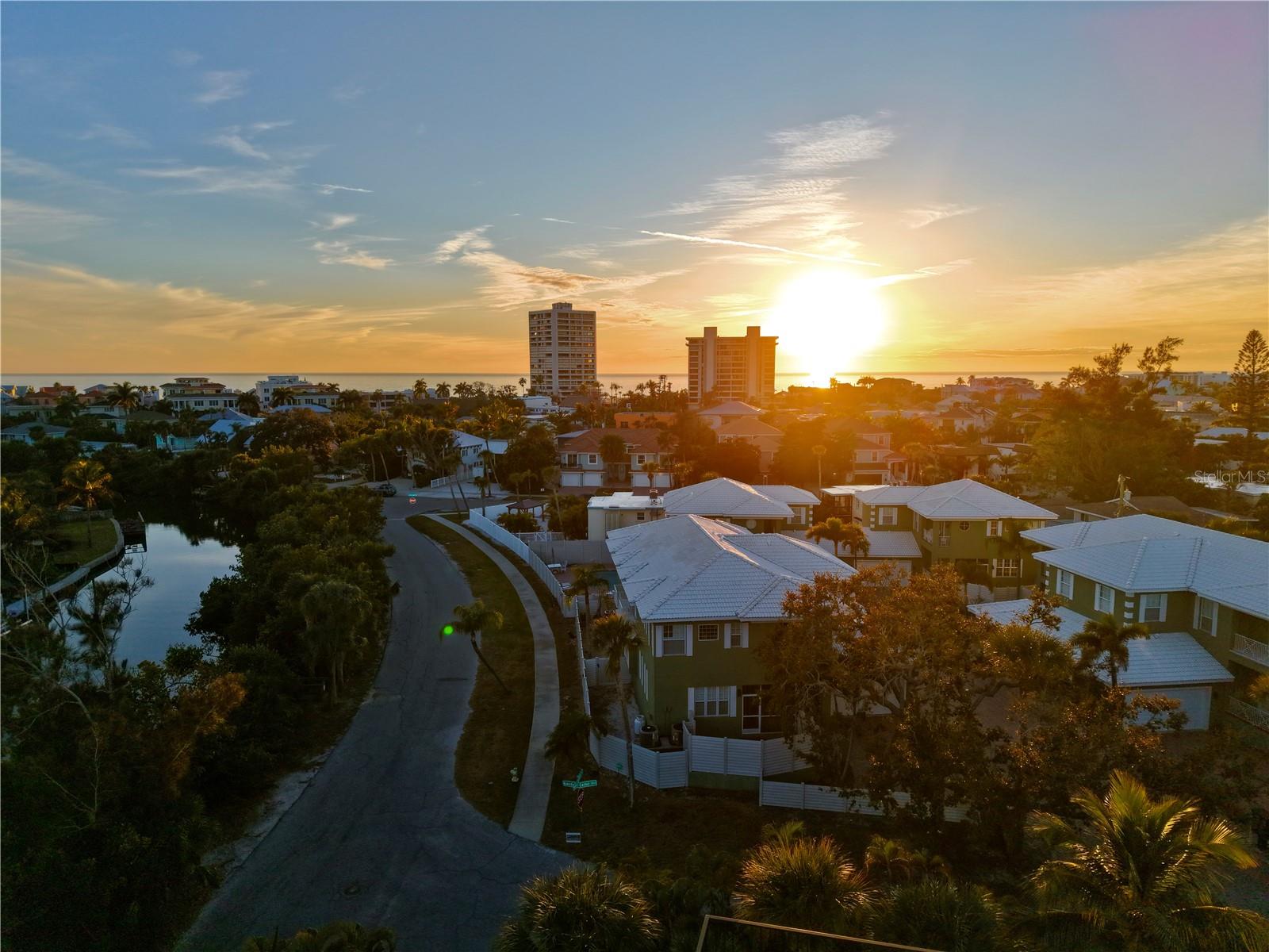 5263 AVENIDA DE CORTEZ