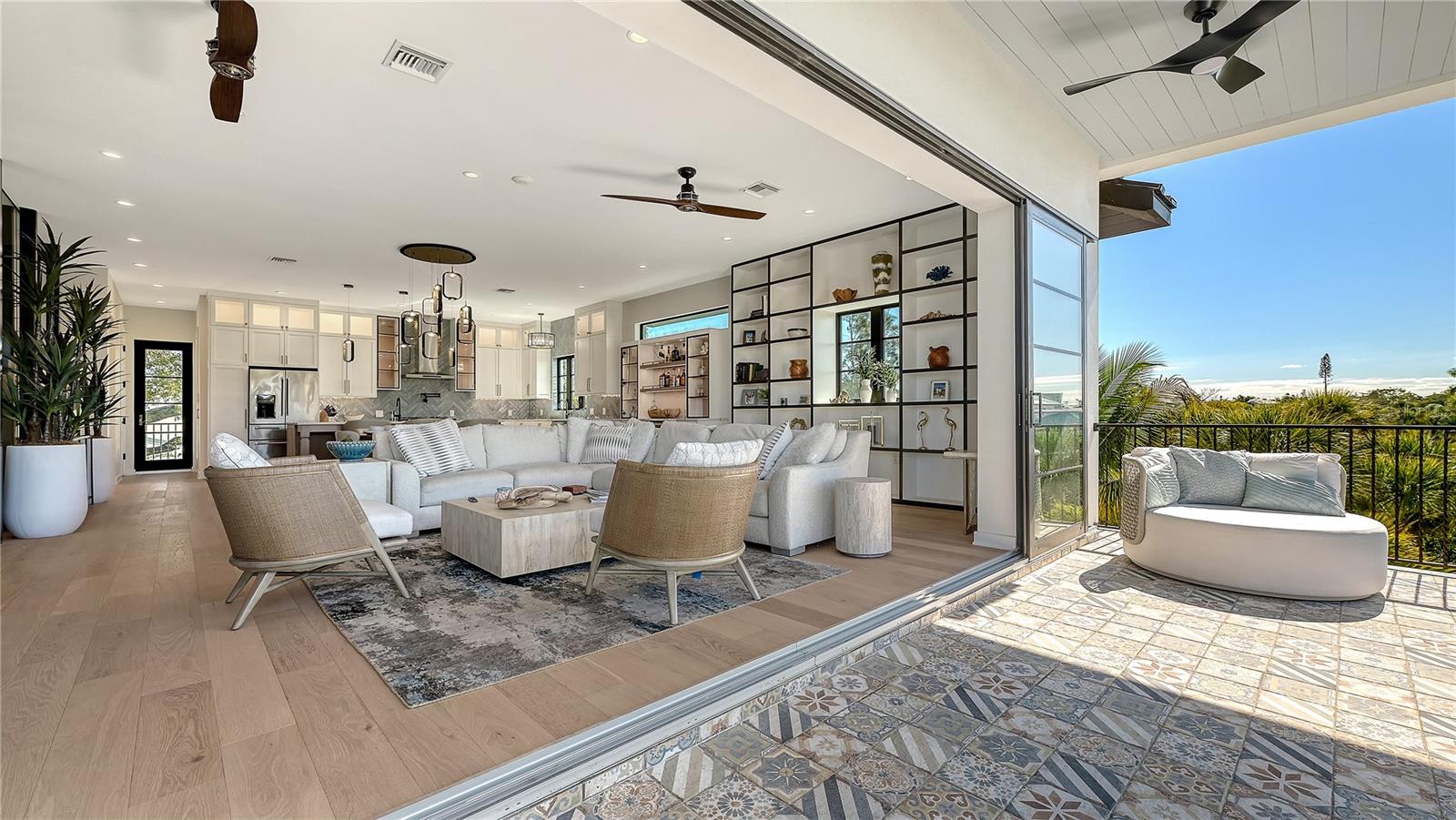 SARASOTA BEACH - Residential