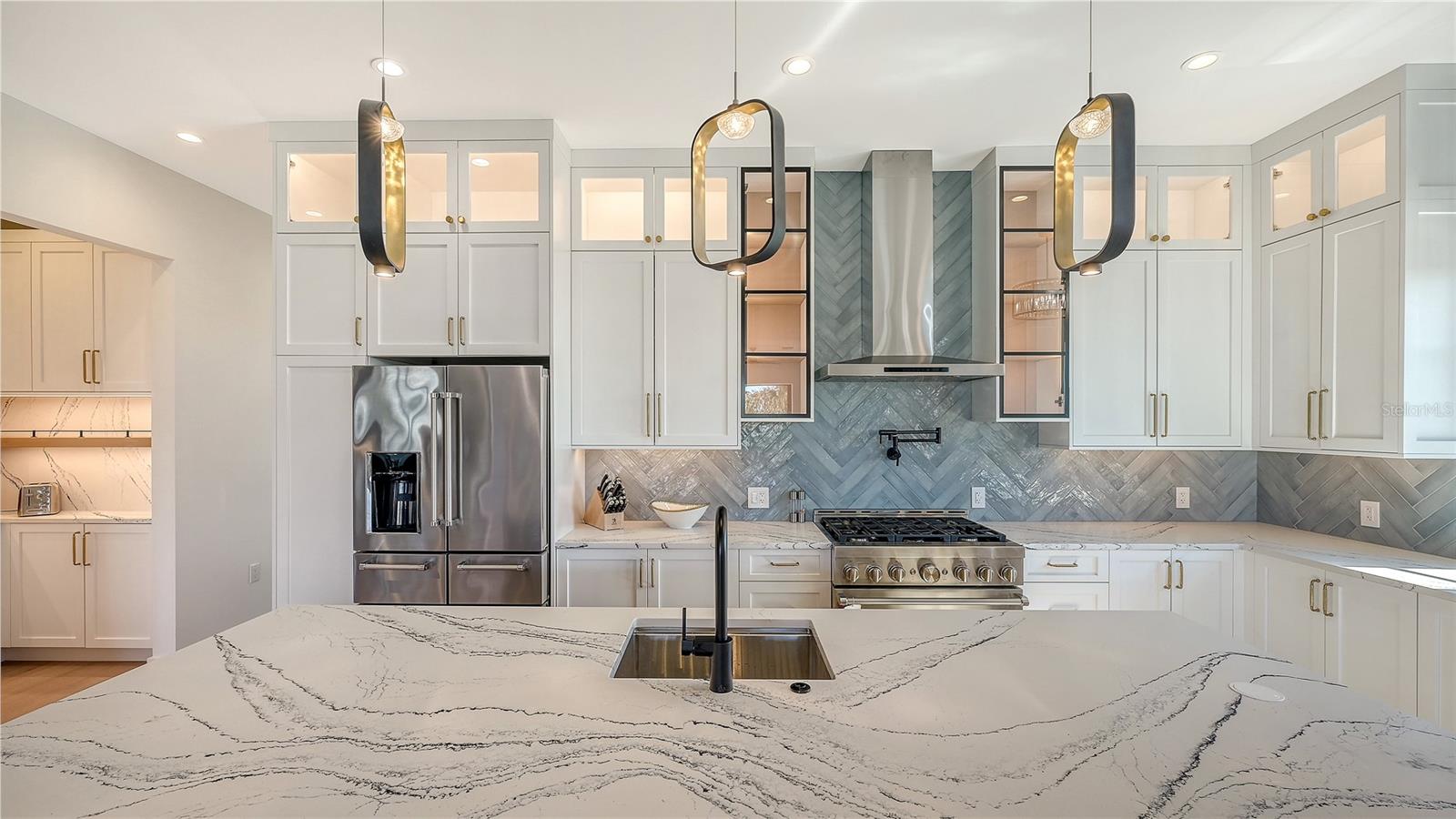 SARASOTA BEACH - Residential