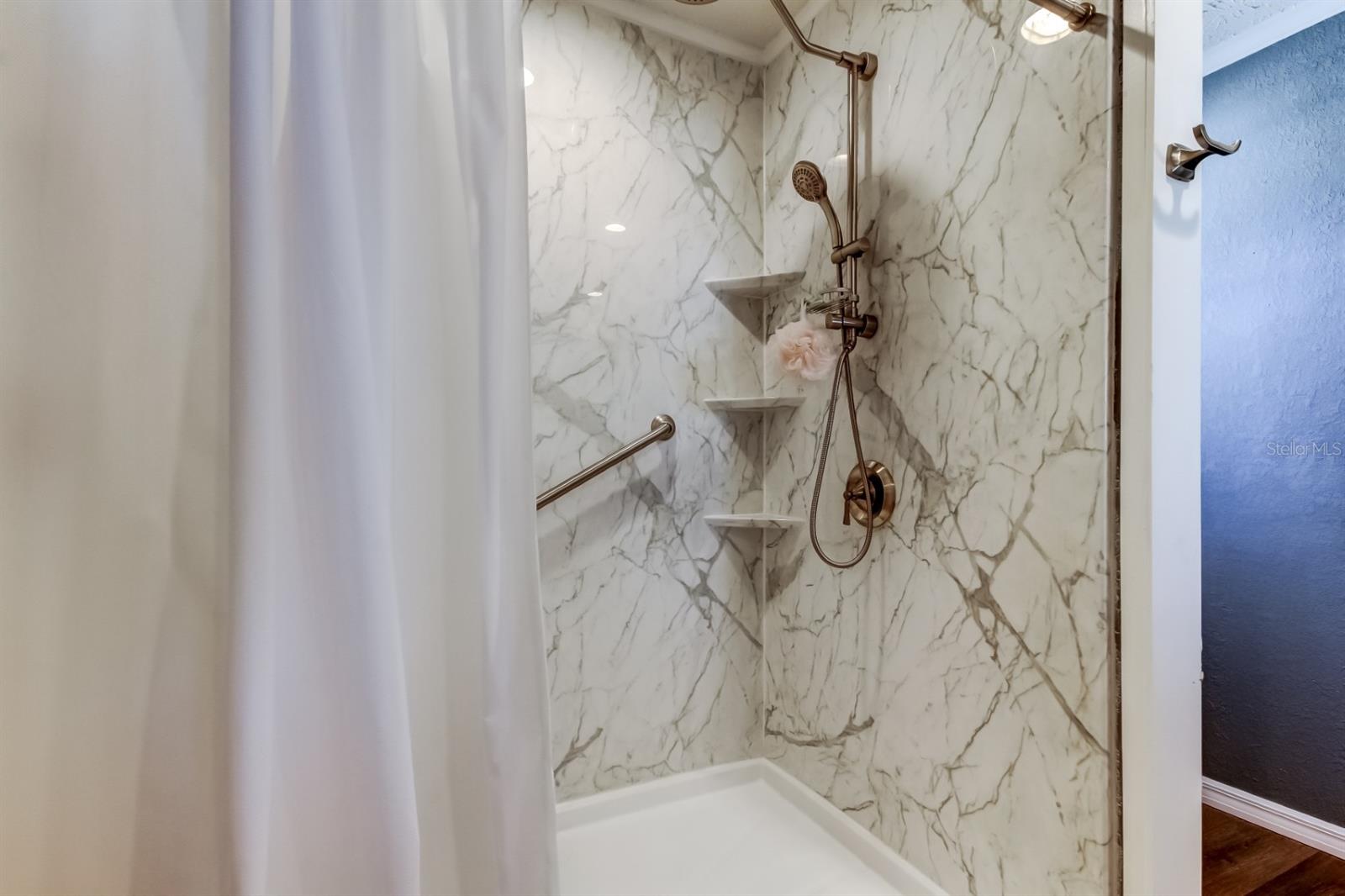 BROOKRIDGE COMM - Residential