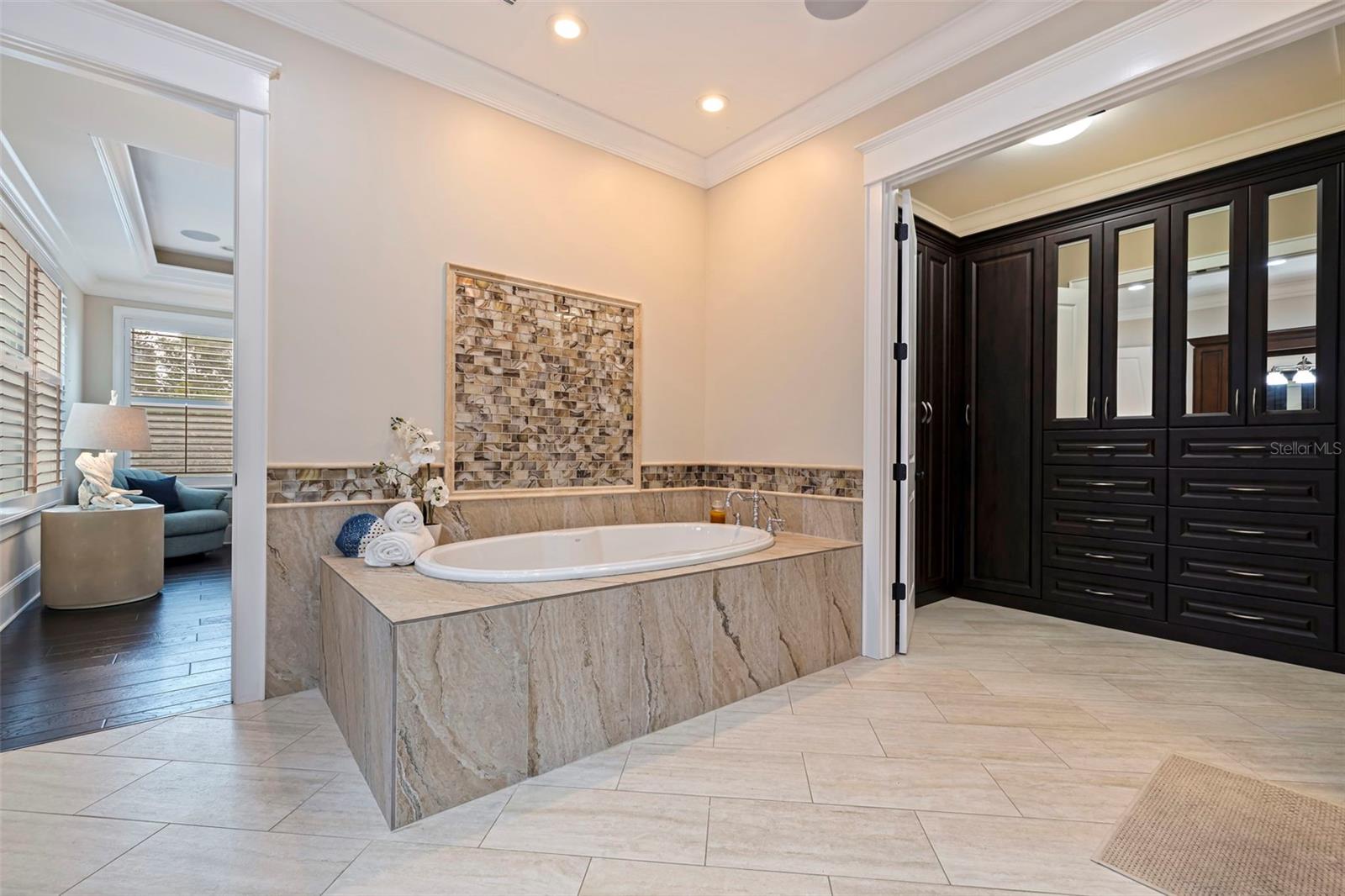 EASLEYS R W ADD - Residential