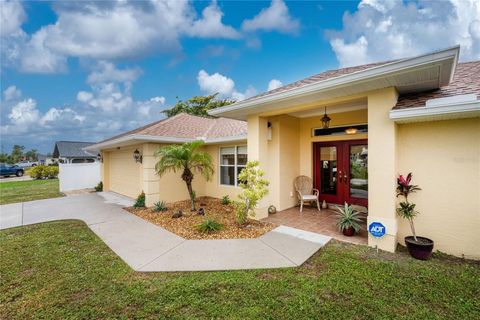 A home in PORT CHARLOTTE