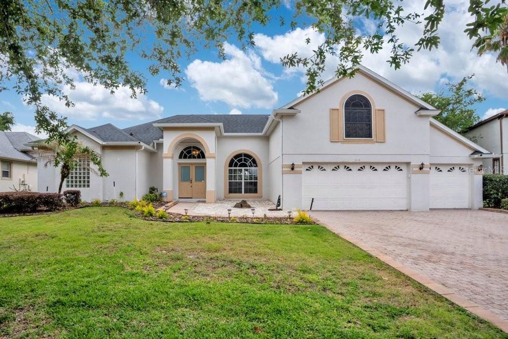 Photo of 8618 Terrace Pines Court, Orlando, FL 32836 (MLS # O6405423)