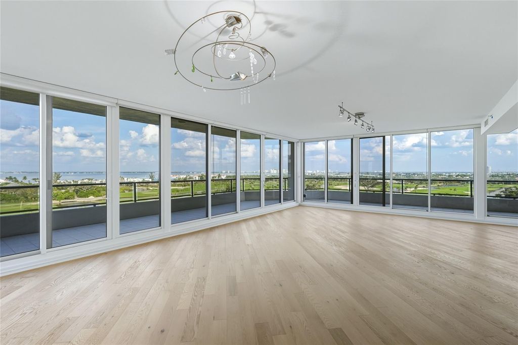 Photo of 545 Sanctuary Drive #B806, Longboat Key, FL 34228 (MLS # A4646987)