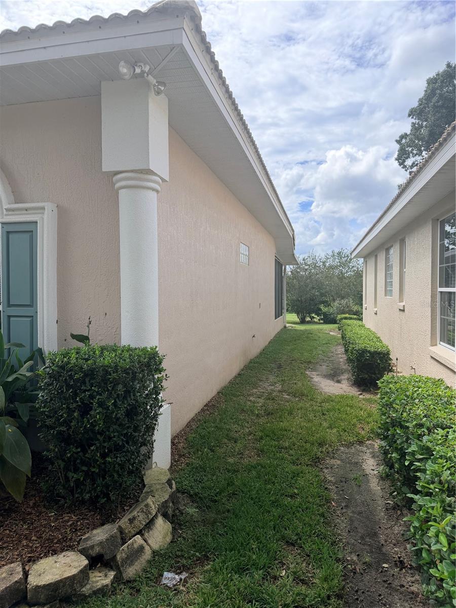 208 GOLF AIRE BOULEVARD