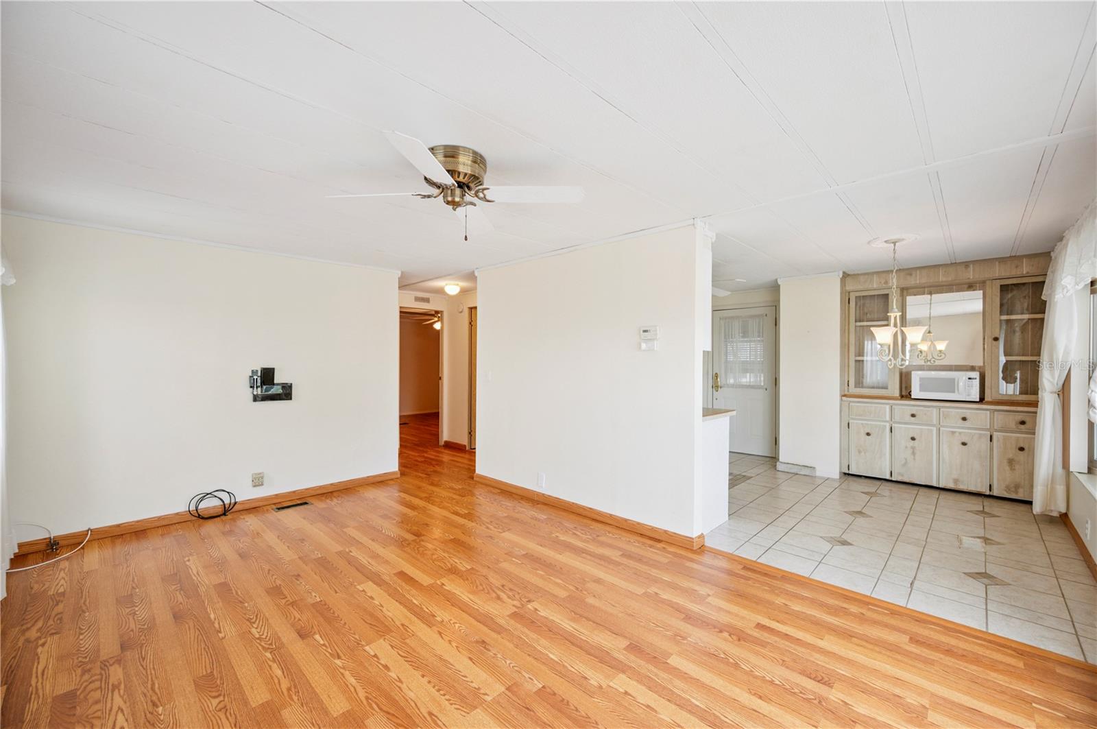 1610 REYNOLDS ROAD 214