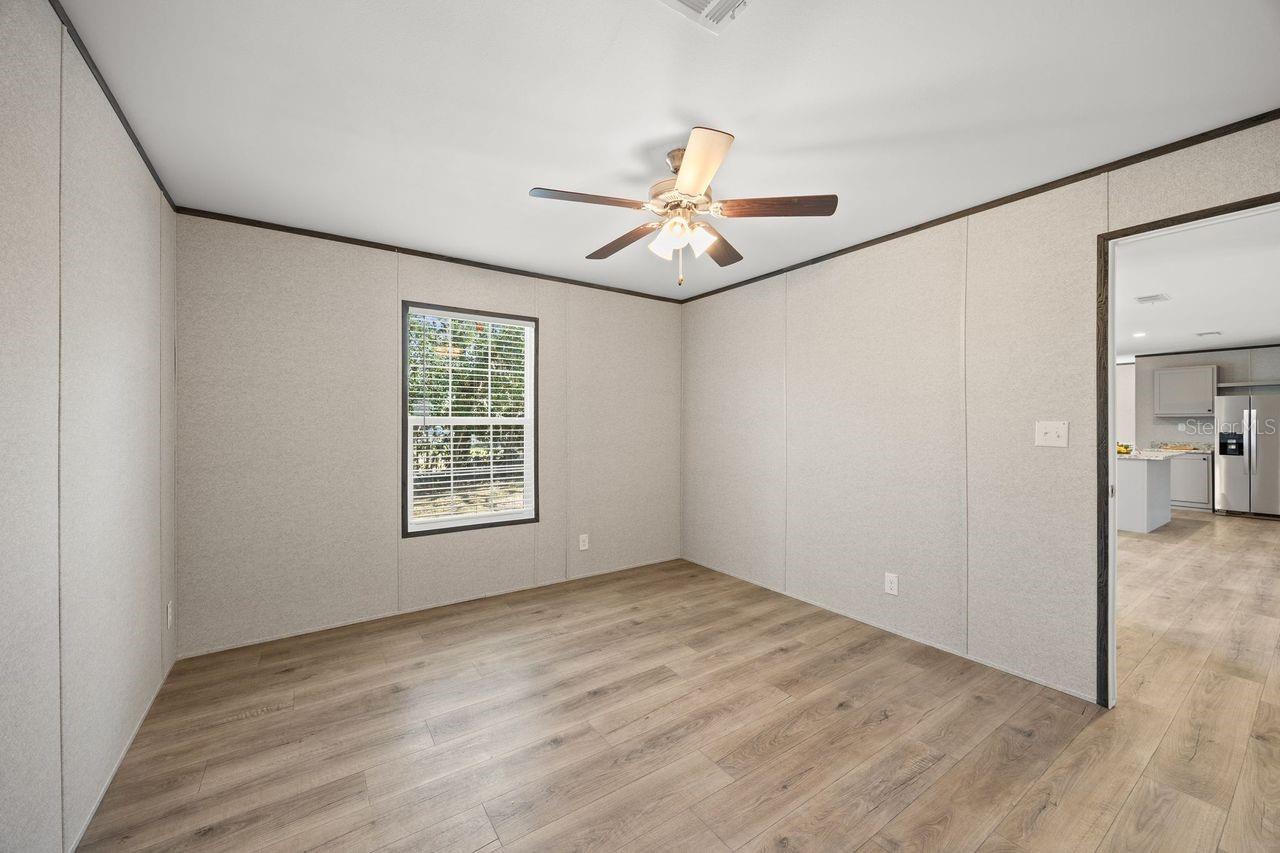 ROYAL OAKS RETREATS - Residential