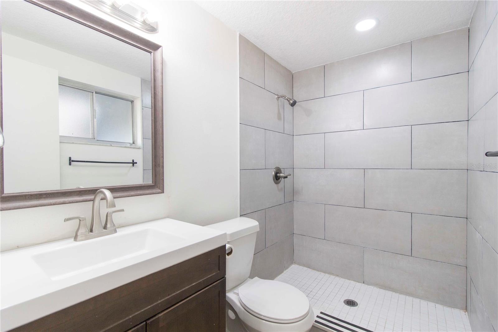 HEATHER OAKS - Residential