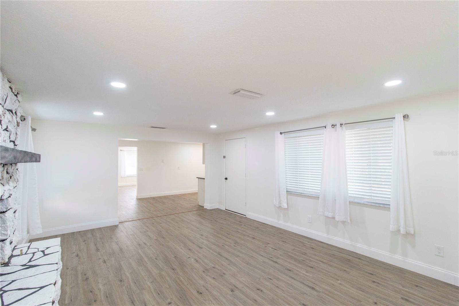 HEATHER OAKS - Residential