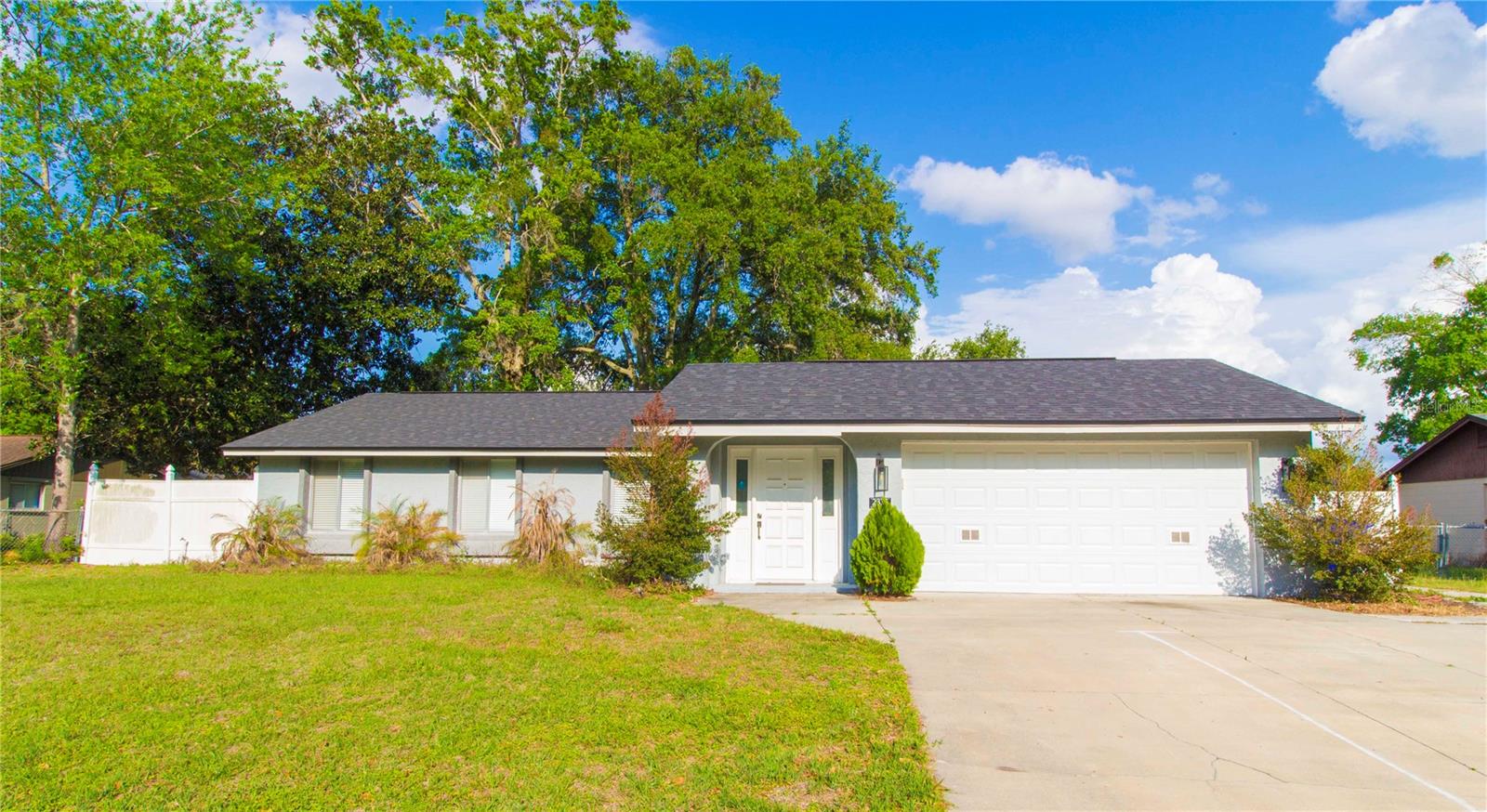 HEATHER OAKS - Residential