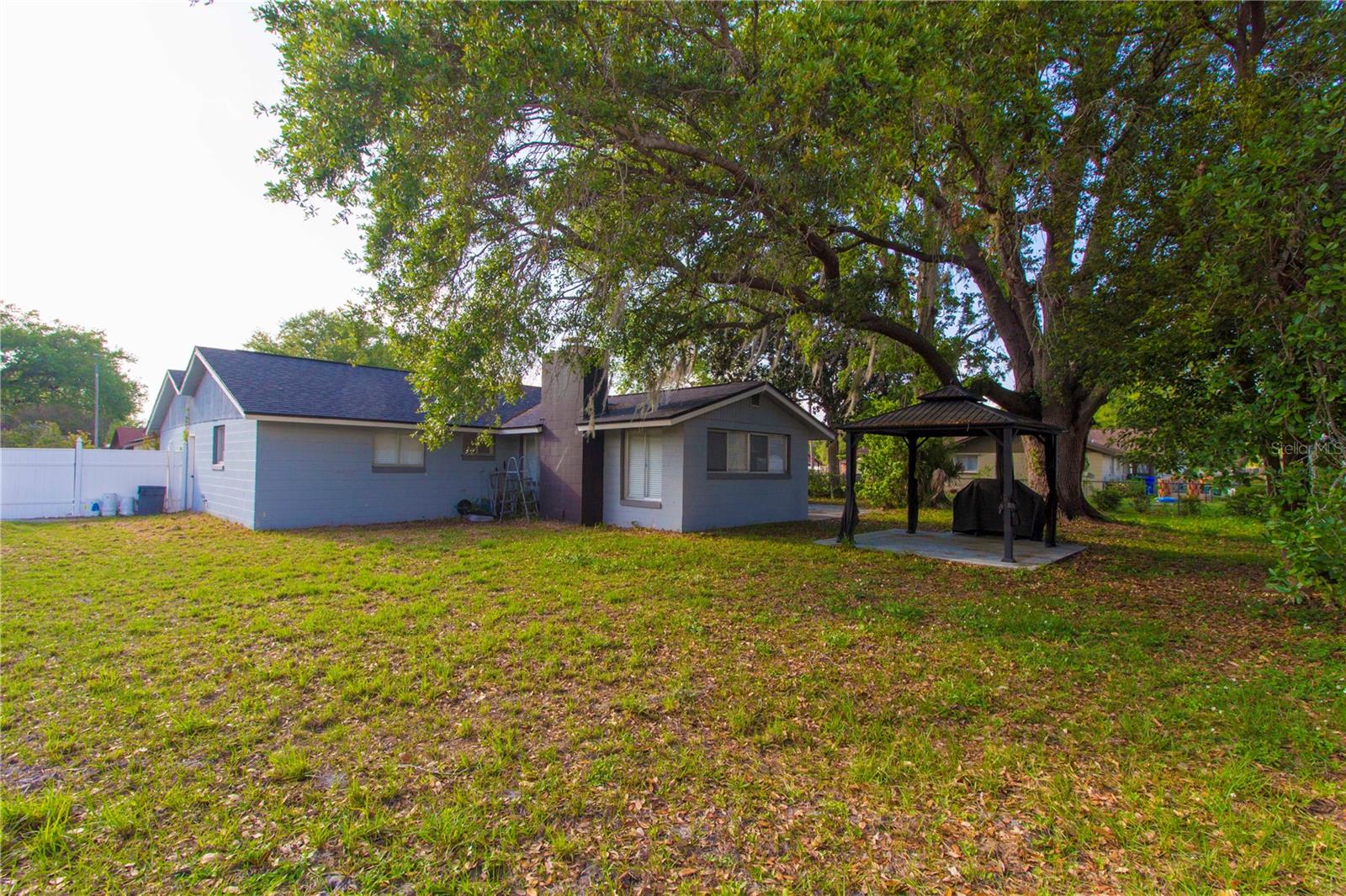 HEATHER OAKS - Residential