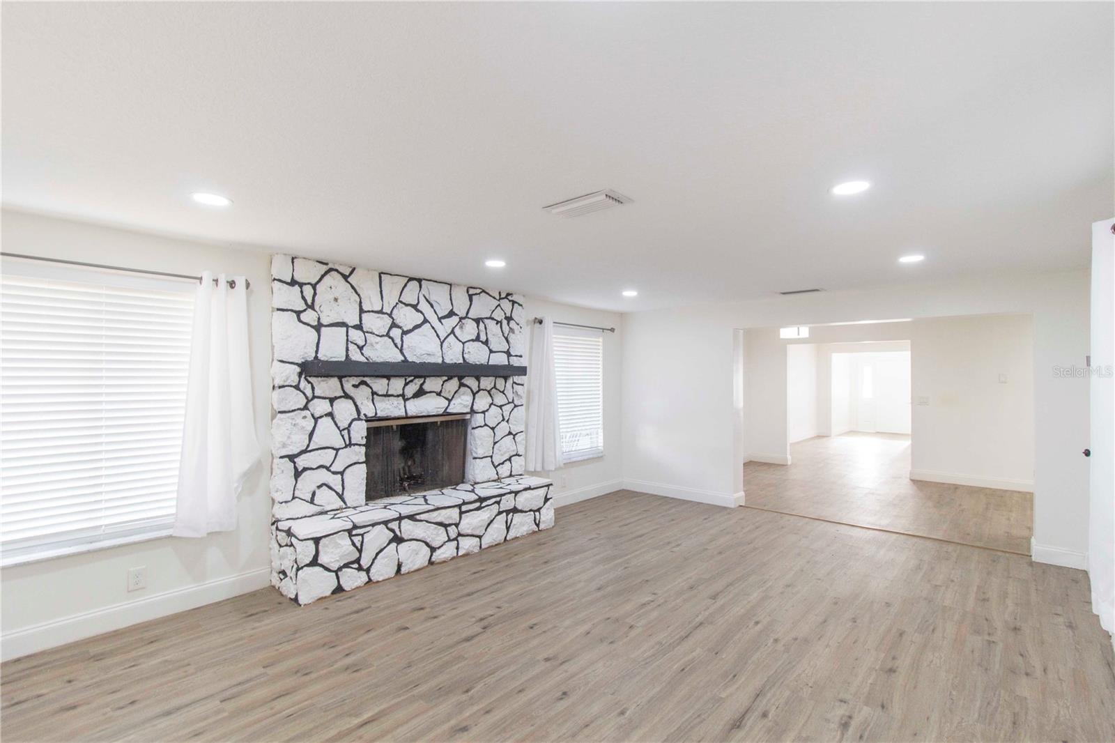 HEATHER OAKS - Residential