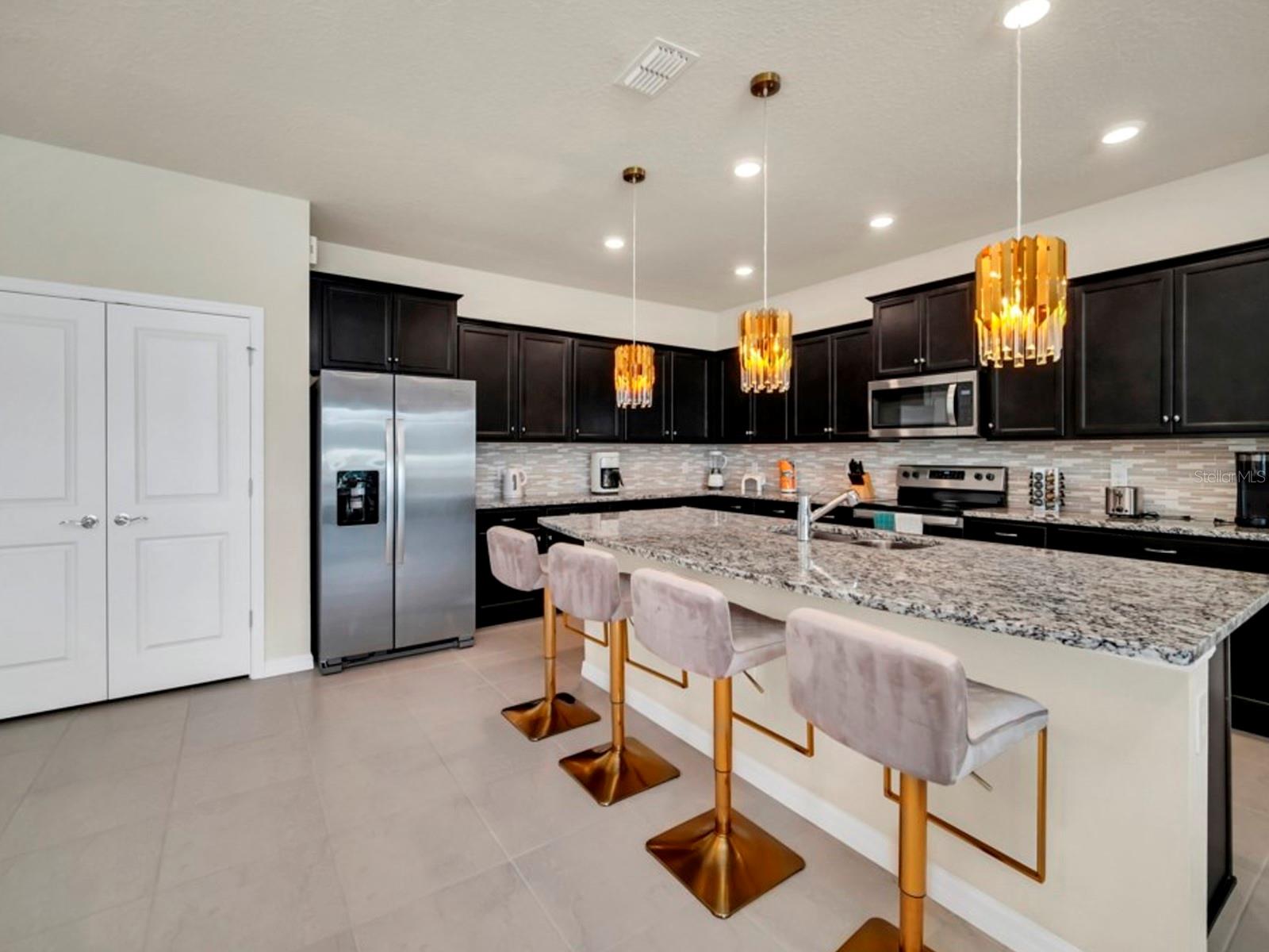 WINDSOR ISLAND RESIDENCE PH 2A - Residential
