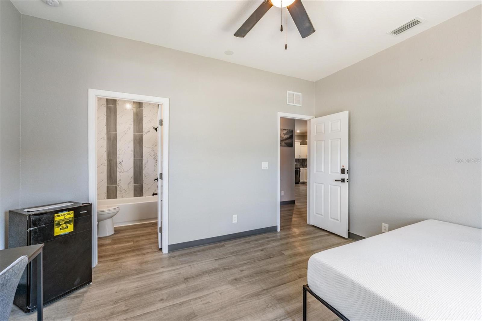 FRUITLAND HEIGHTS - Residential Income