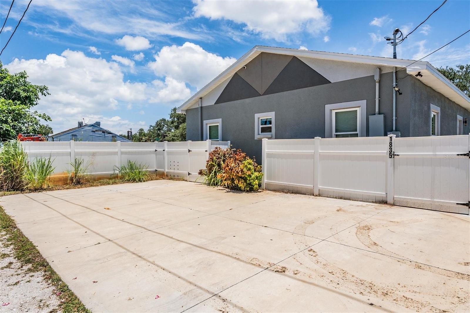 FRUITLAND HEIGHTS - Residential Income
