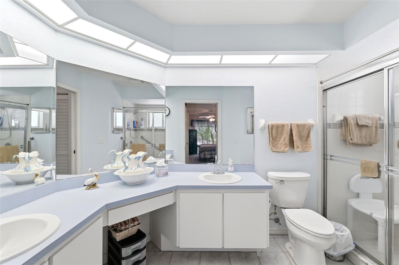 FOREST HILLS - Residential