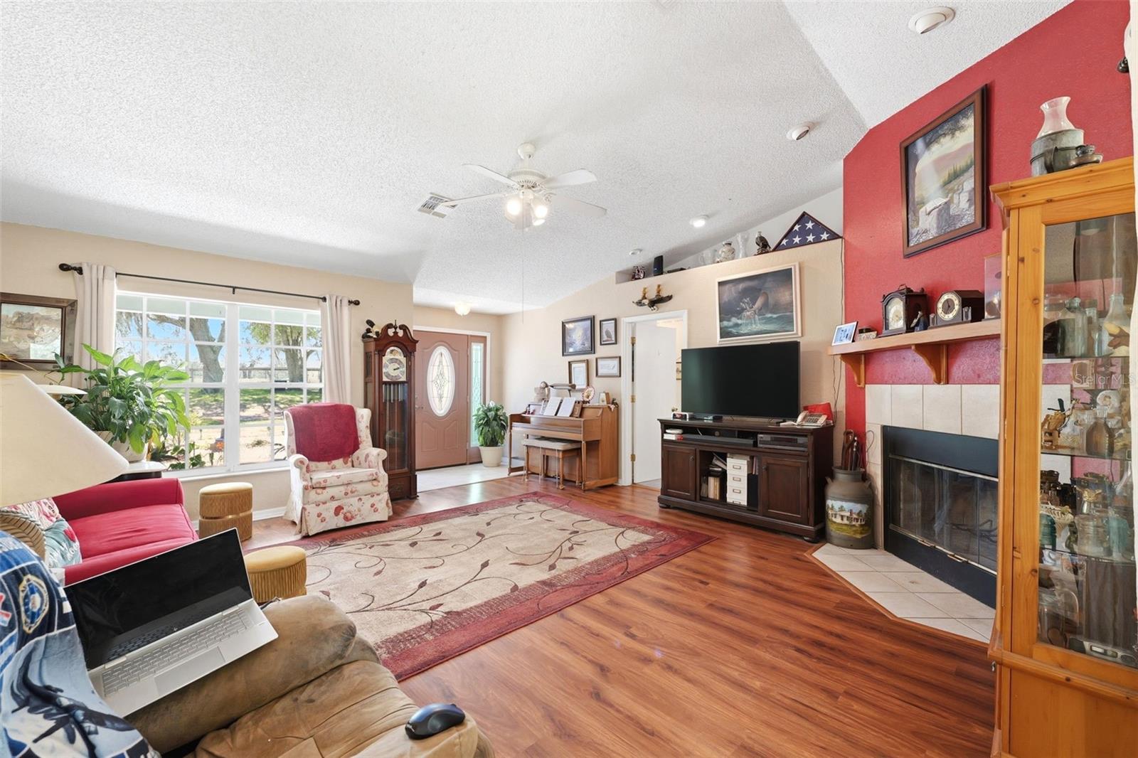 FOREST HILLS - Residential