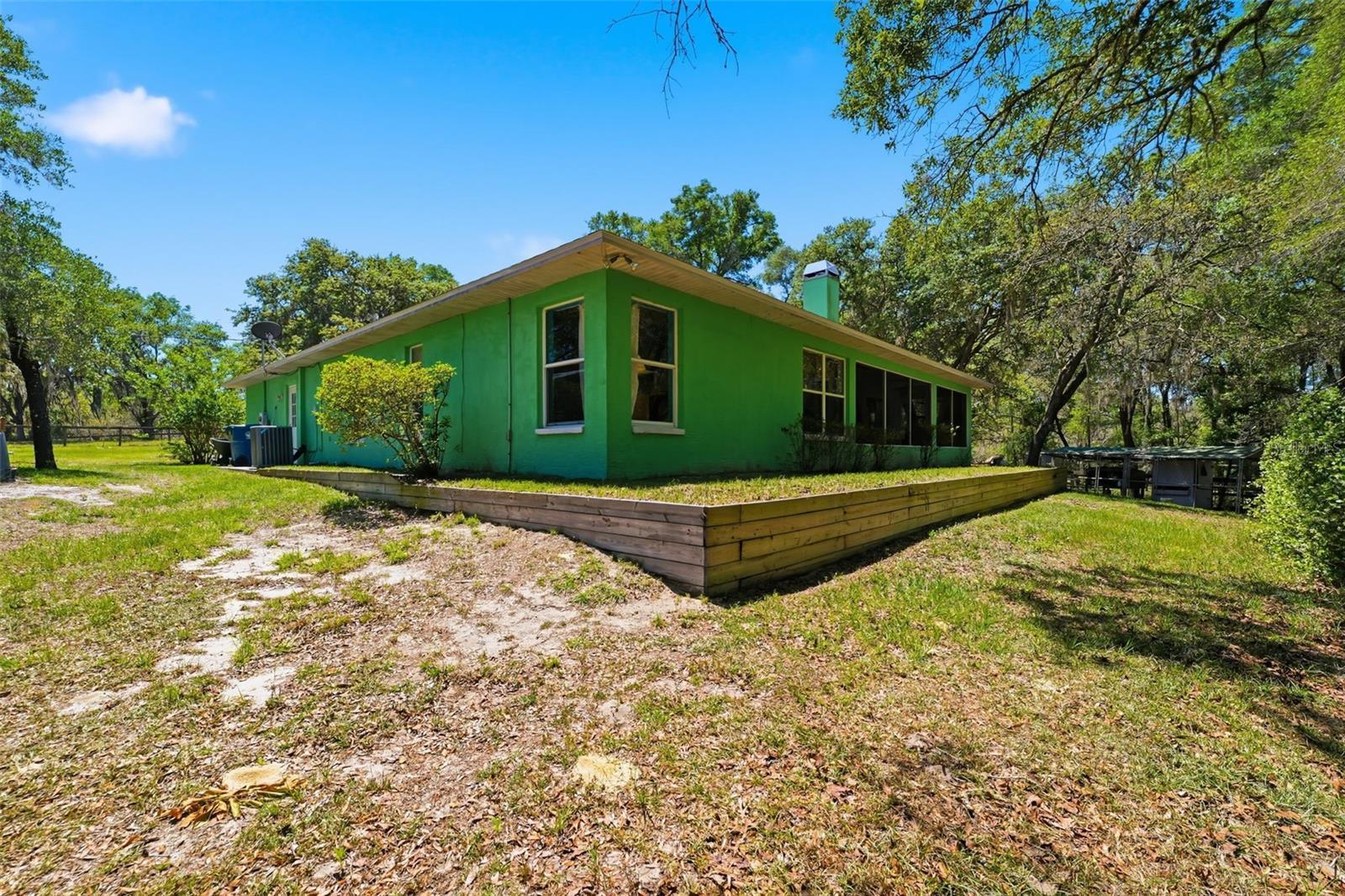 FOREST HILLS - Residential