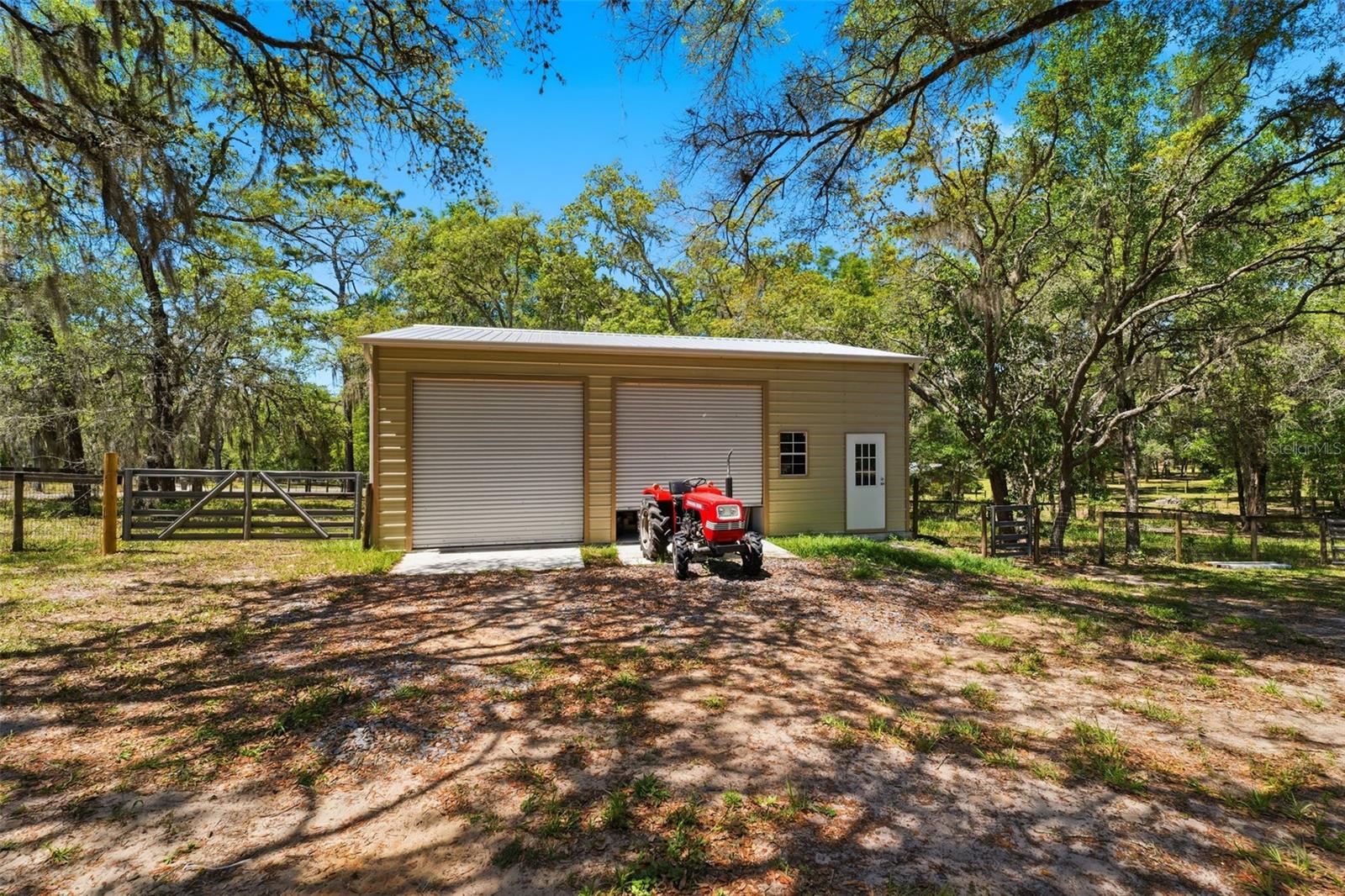 FOREST HILLS - Residential