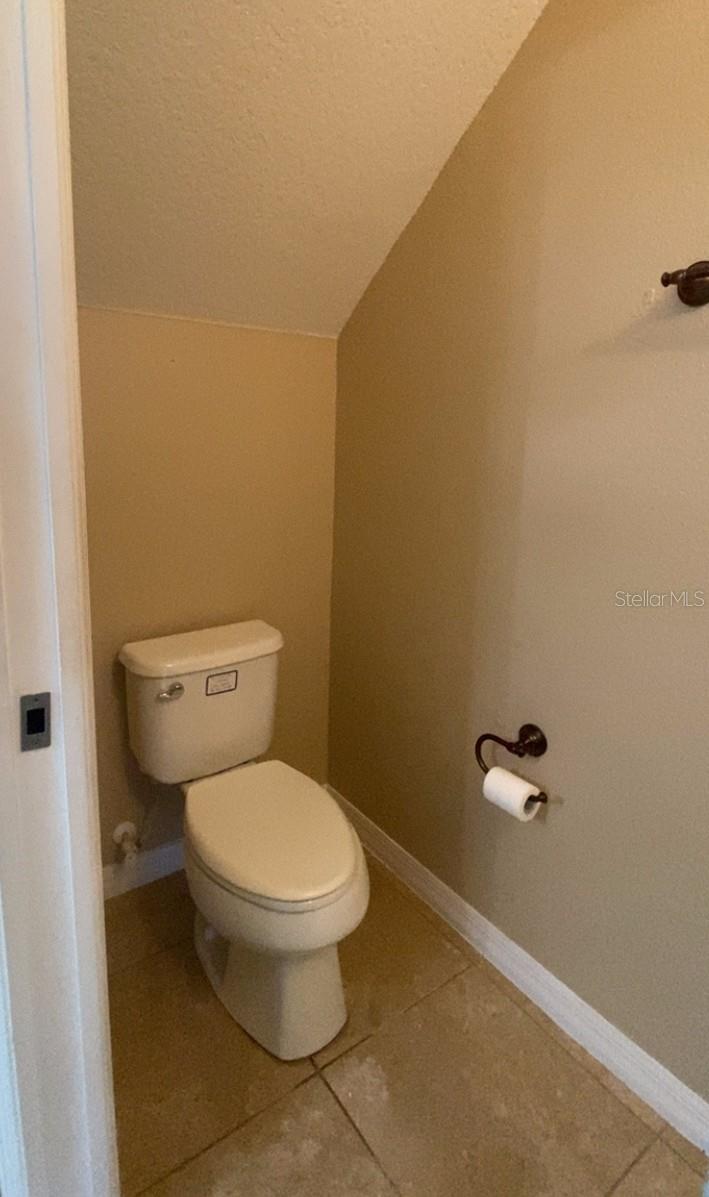 WINDSOR LAKE TWNHMS EAST - Residential