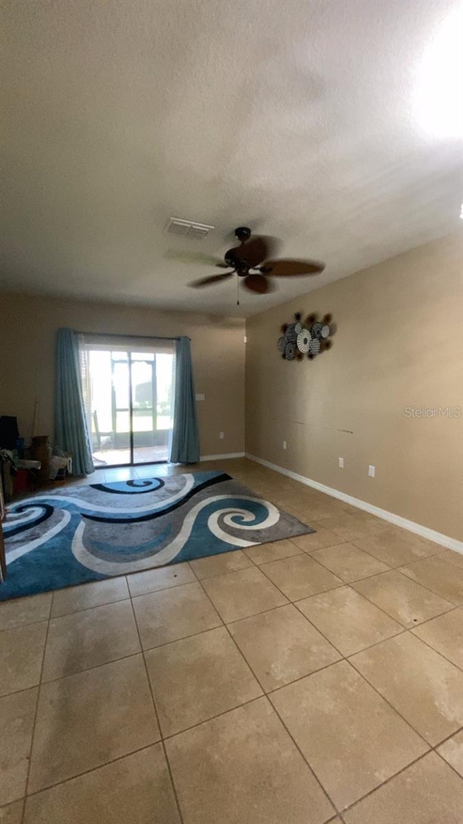 WINDSOR LAKE TWNHMS EAST - Residential